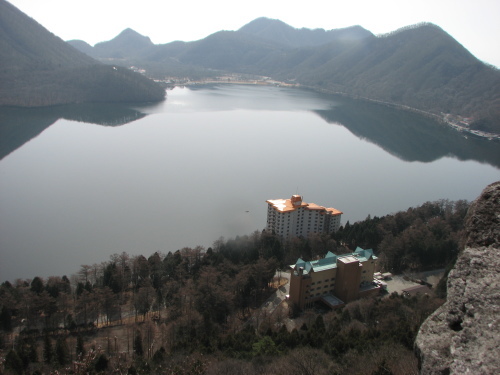 榛名山　榛名湖畔～硯岩~掃ヶ岳～耳岩～杖ノ神峠～榛名湖畔_a0008664_22133537.jpg