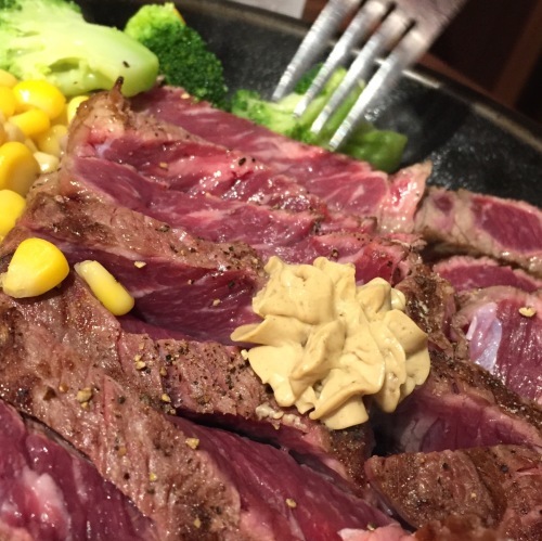 旅先でまさかの初体験 肉食女子の仲間入り_a0134394_06441079.jpeg