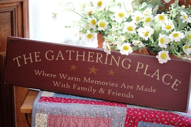 「The Gathering Place」のウッドボード_f0161543_16144225.jpg