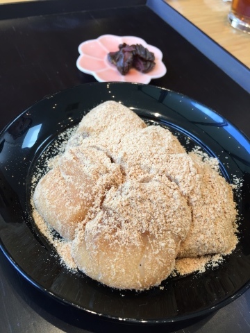 御殿場とらやの煎茶あんみつ_a0214059_19210792.jpeg