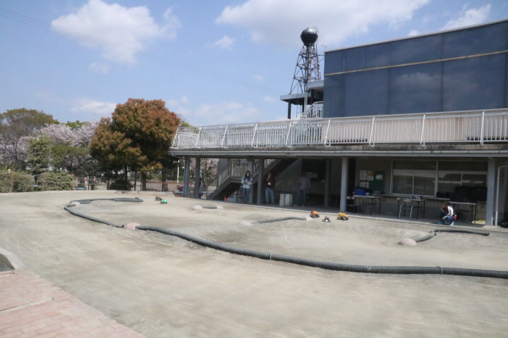 タミヤサーキットへ行って来た!v> : 徒然草- -ラジ馬鹿日誌 タミヤサーキットへ行って来た!v> : 徒然草- -ラジ馬鹿日誌