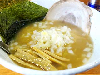 がんこラーメン 華漸 -KAZEN- @米子 ★★ (煮干しラーメン・日、月曜限定 あご白醤油あっさり・朝限定) _f0080612_149666.jpg