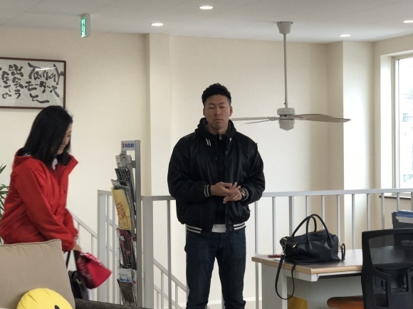 4月4日(水)*しまじろうぶろぎゅ*タイヤ交換承ります(。・Д・)ゞ レンタカーあります♪ランクル アルファード レクサス_b0127002_17563722.jpg