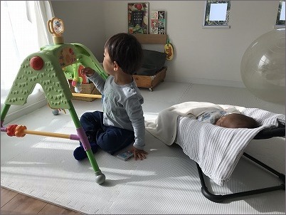 【 保育園の兄弟通園が始まりました 】_c0199166_22493517.jpg