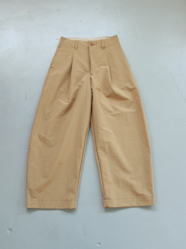 ASEEDONCLOUD　HW wide trousers / Compact cloth_b0139281_18361798.jpg