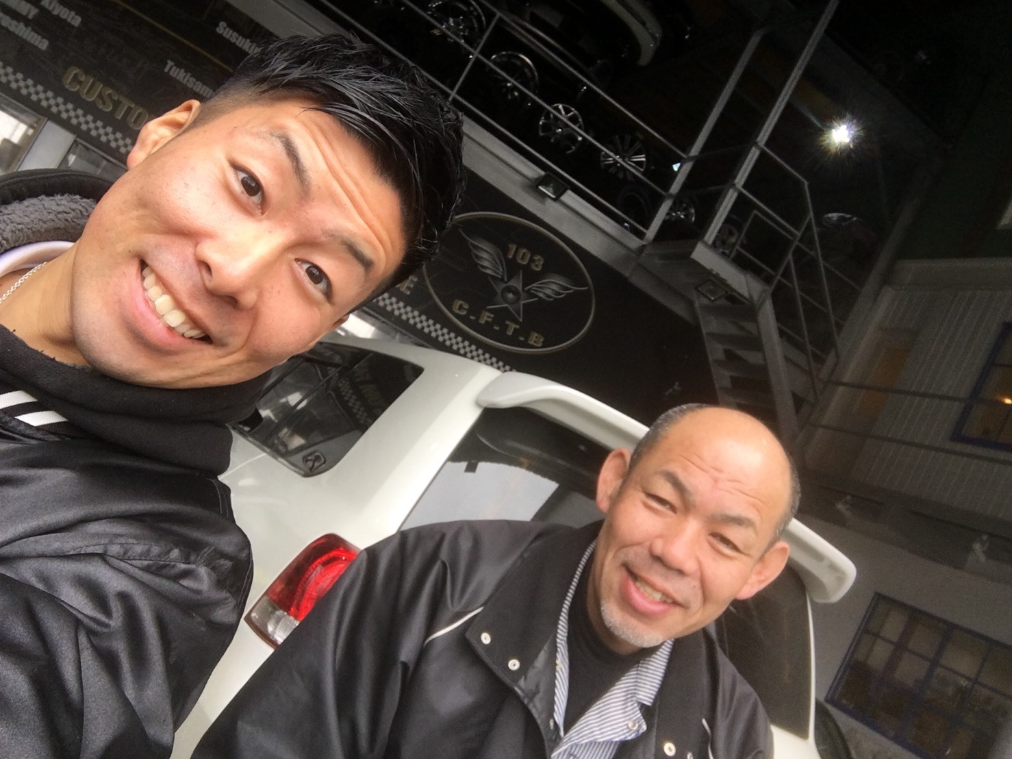 4月5日(木)トミーベース カスタムブログ☆カマロ LS600 ハマー など多数取り揃え☆_b0127002_12234672.jpg