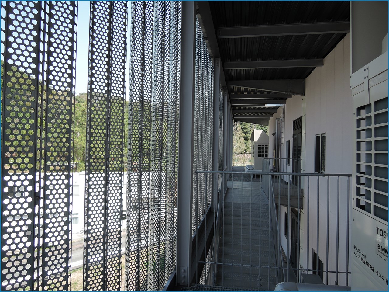 静岡理工科大学 理工学部 建築学科棟の見学 1_c0376508_10543672.jpg