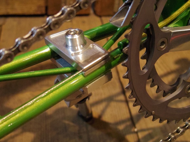 センタースタンド MOULTON AM & TSR モールトン用アクセサリー KOOWHOオリジナル開発のモールトン用アクセサリー｜NEWS｜ALEX