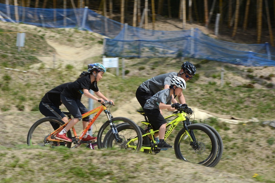 いろんな世代の自転車好きが集まる桑名のGONZOPARK_a0115667_23023326.jpg