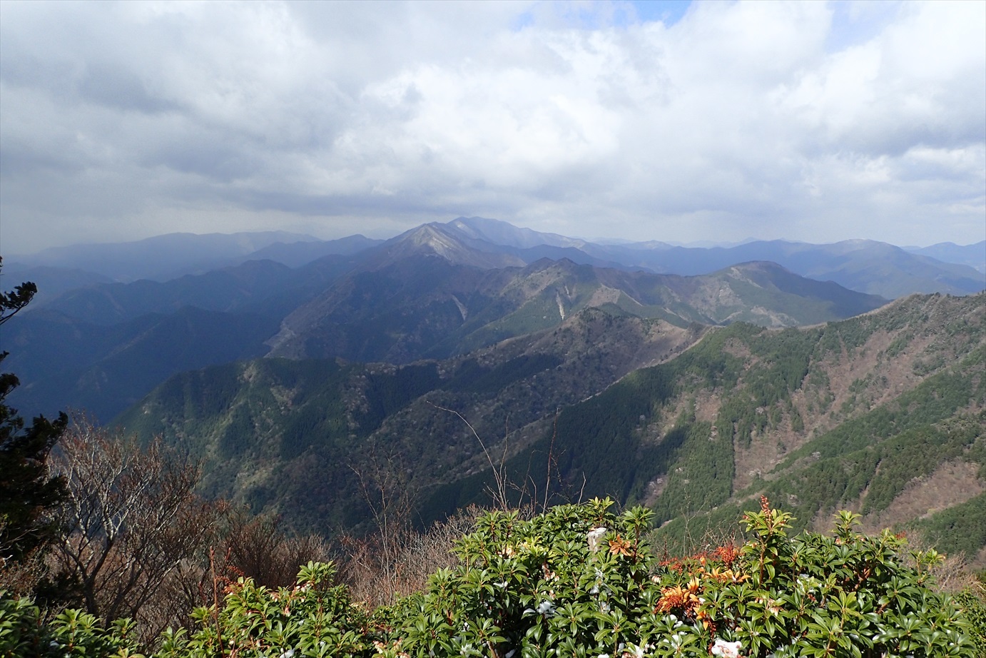 f0348933_19001389.jpg