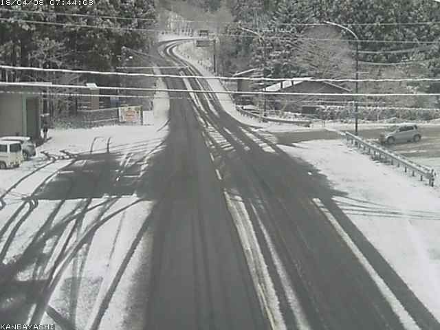 2018年4月8日　志賀高原方面の道路状況_e0037849_07544010.jpg