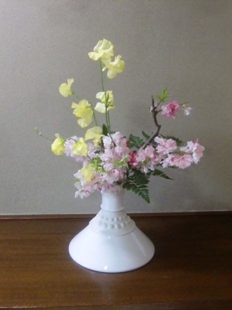 桃の花を活ける 活花生活 ２