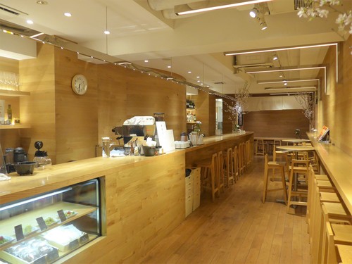 代官山「FLUAX CAFE」へ行く。_f0232060_16324216.jpg