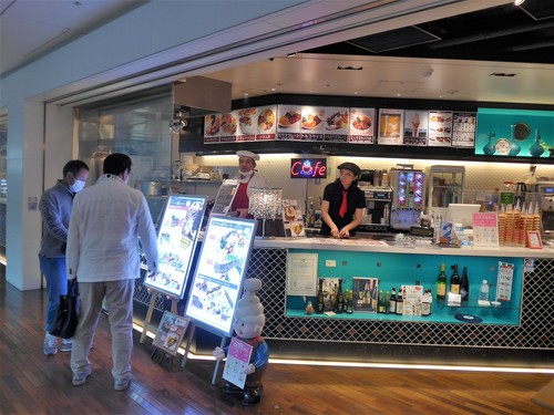 羽田空港第二ビル「ミセスイスタンブール」へ行く。_f0232060_21531989.jpg