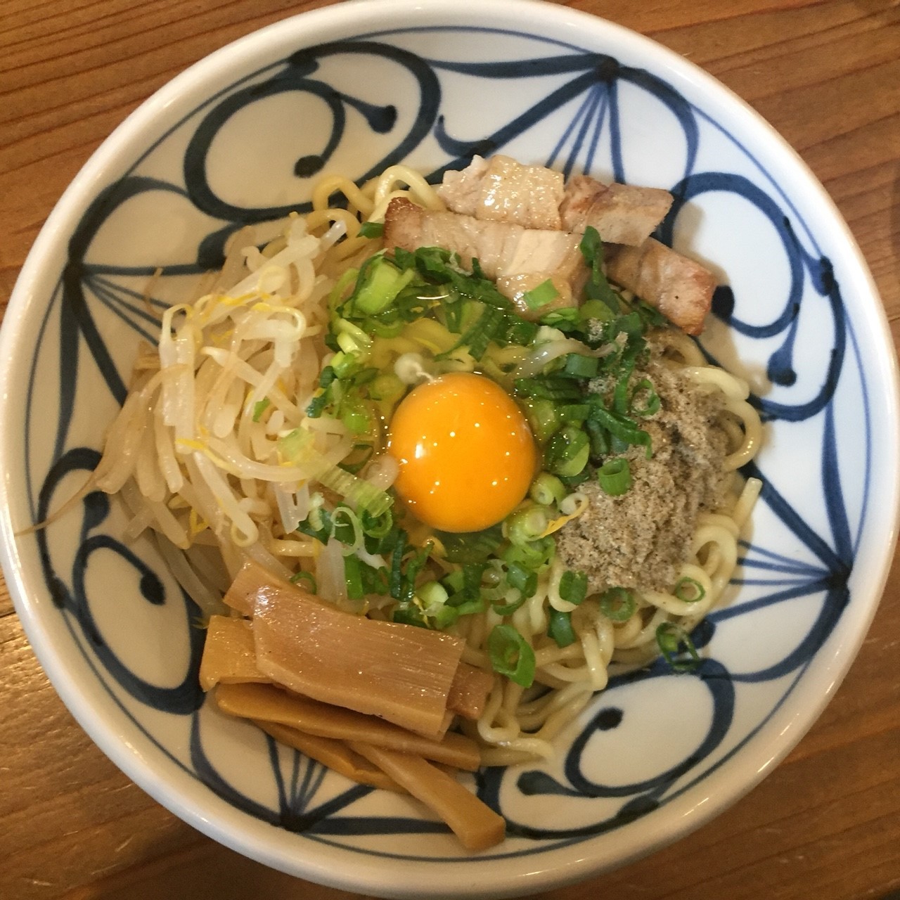 ラーメン放浪記 35_e0115904_23233748.jpg