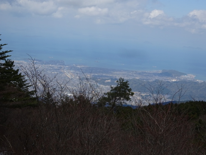 魔戸の滝～種子川造林道～兜岩～西赤石山～石ヶ山丈尾根～魔戸の滝　周遊_b0124306_23512641.jpg