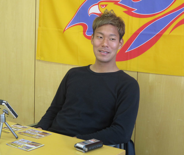 野津田選手インタビュー_d0367462_16440926.jpg