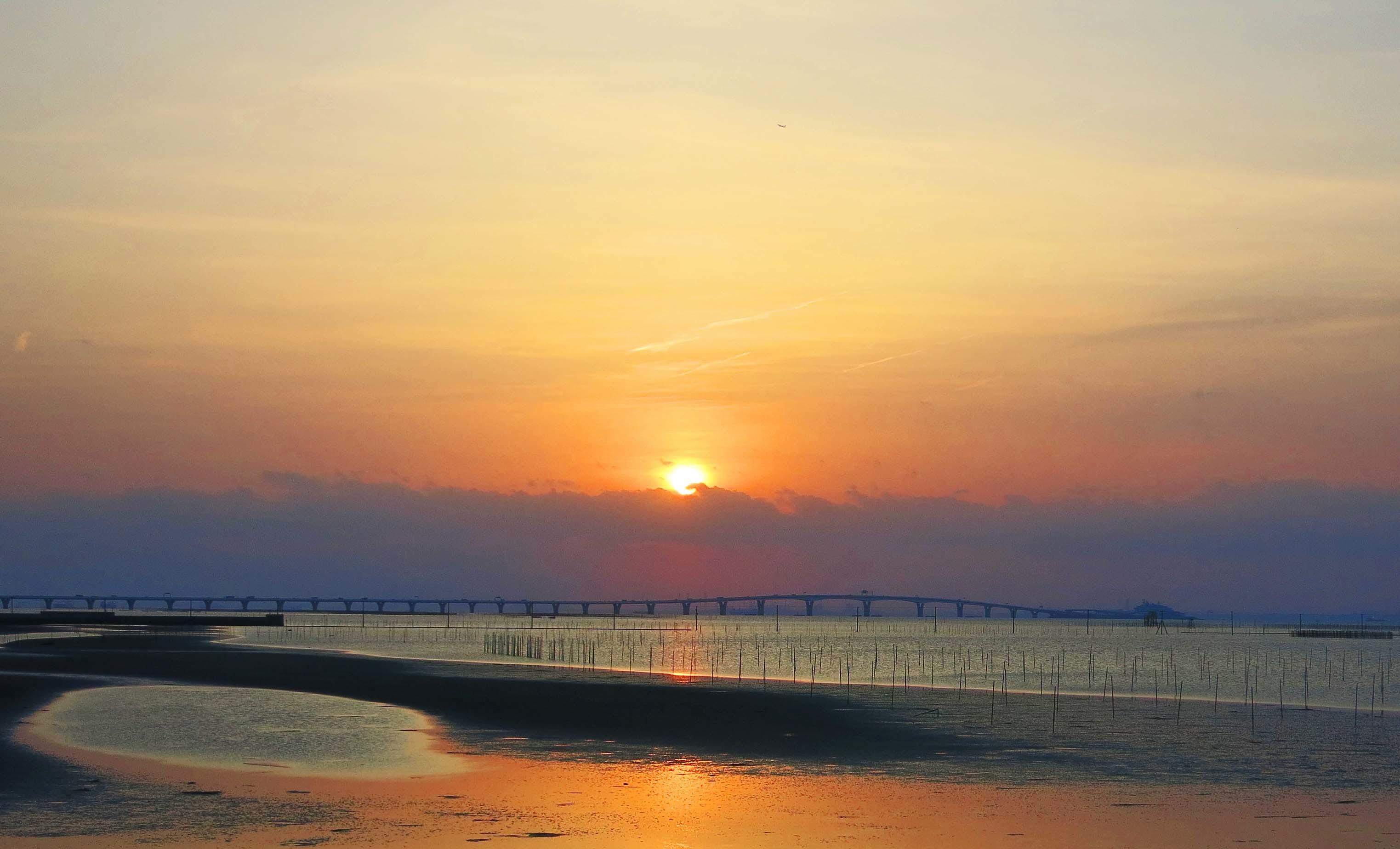 アクアラインの夕暮れ_b0083801_21105218.jpg