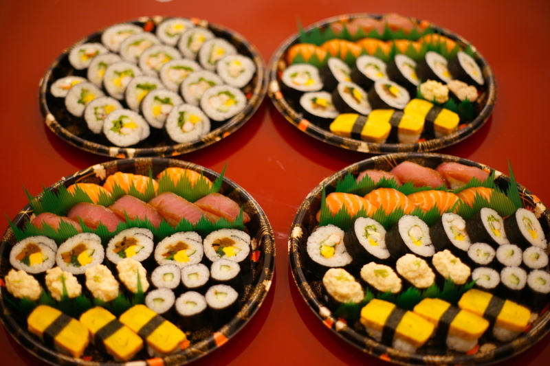 イタリアで寿司ケータリング ”Catering Sushi per 10 persone”_b0246303_05535817.jpg