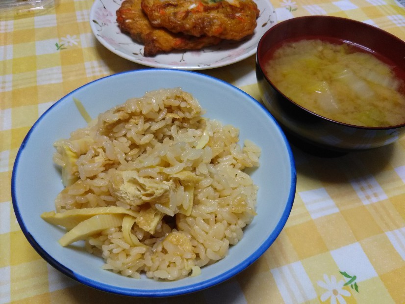 タケノコのだし炊きご飯_f0373905_19381388.jpg