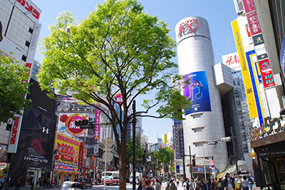 4月10日(火)の109前交差点_b0056983_17215889.jpg