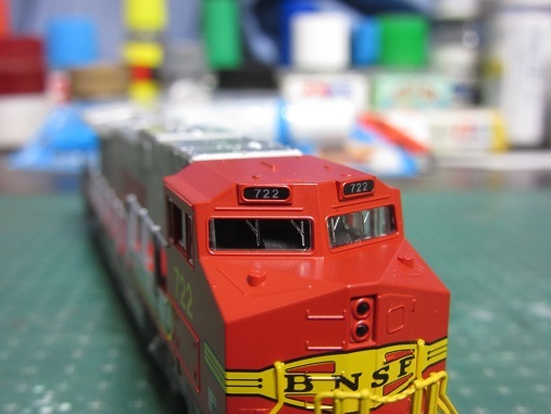 KATO C44-9W BNSF(Warbonnet)♯722 : 赤い KATO C44-9W BNSF(Warbonnet)♯722 : 赤い