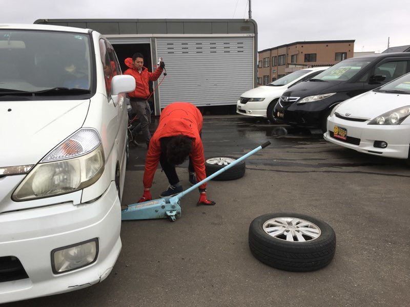 4月11日(水)☆TOMMYアウトレット☆あゆブログ٩(๑>◡<๑)۶ セレナI様納車♪ 自社ローン・ローンサポート☆_b0127002_17072804.jpg