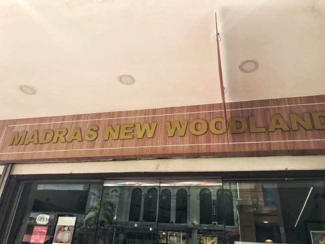リトルインディアでプーリとアパム Madras New Woodland 日日是好日 リトルインディアでプーリとアパム Madras New Woodland 日日是好日