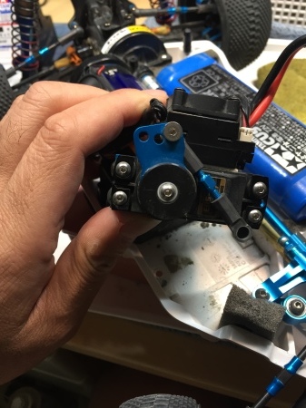 TT-02B ハイトルクサーボセイバーの交換 : 徒然草- -ラジ馬鹿日誌
