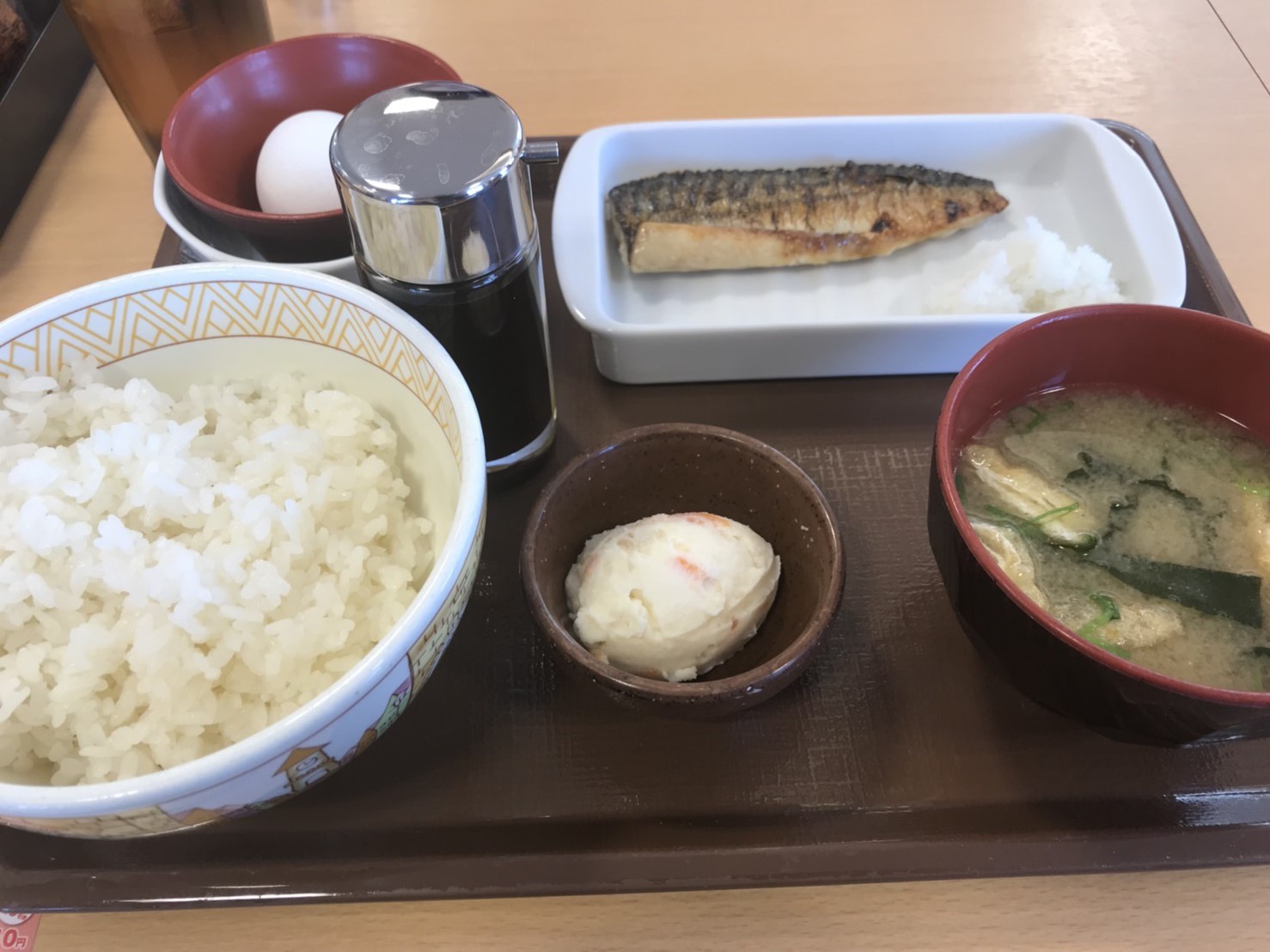 4月12日(木)*しまじろうぶろぎゅ◝(⁰▿⁰)◜タイヤ交換承ります∩`・◇・) ランクル アルファード レクサス_b0127002_17042276.jpg