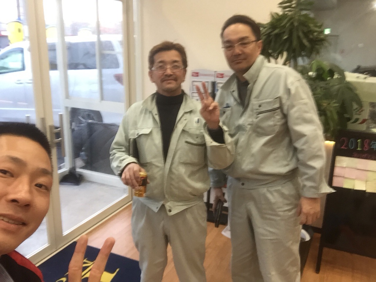 4月12日(木)*しまじろうぶろぎゅ◝(⁰▿⁰)◜タイヤ交換承ります∩`・◇・) ランクル アルファード レクサス_b0127002_19163061.jpg