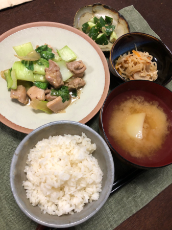 鶏肉とチンゲン菜の炒め物_d0235108_20124828.jpg