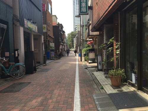b0330040_16100107.jpeg