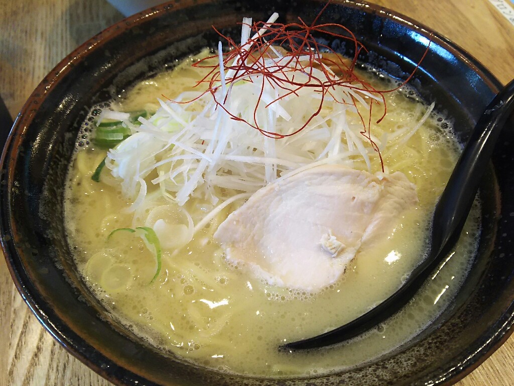 ある日のラーメン（南浦和 たくぞうのらーめん）_e0041294_17190224.jpg