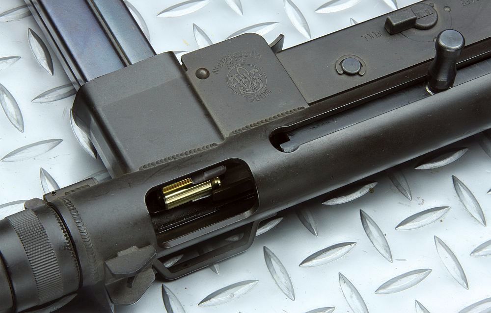 S&W M76 Submachine gun by MGC : S&W M76 Submachine gun by MGC :