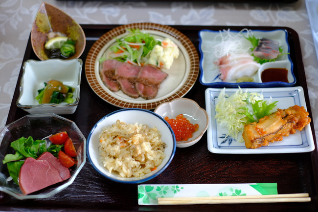「北海道・天塩町　旅館日の丸の朝ごはんとべこちちの自家製チーズ」_a0000029_15313539.jpg
