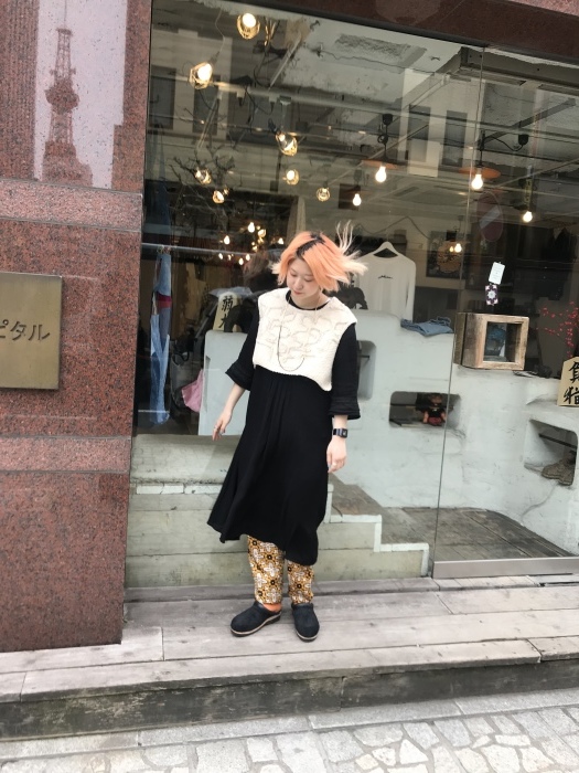 【キャピタル】ハンドニット　アイヌ刺しベスト(キナリ, size1) キャピタル】ハンドニットアイヌ刺しベスト(キナリ, size1)