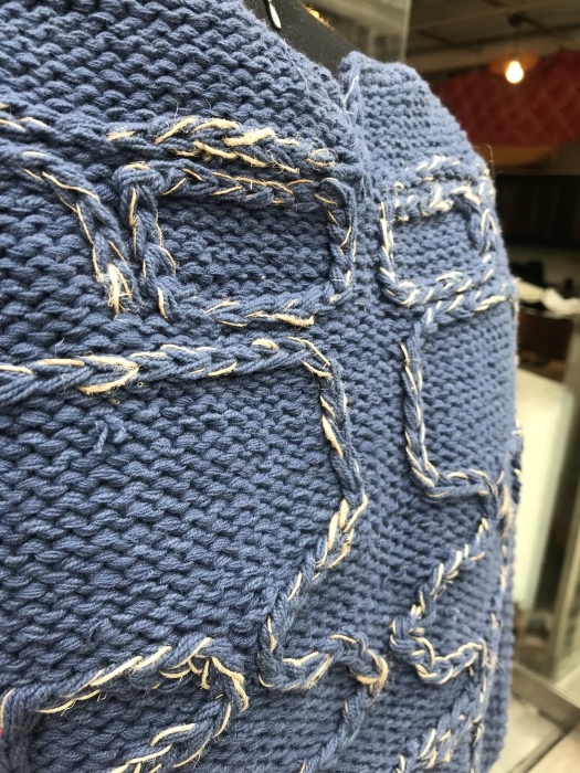 ハンドニットアイヌ刺しベスト : SAPPORO STAFF BLOG