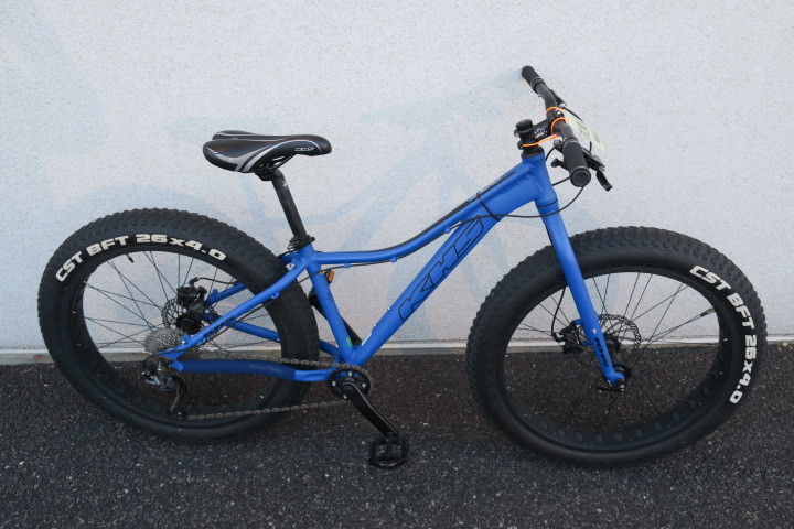 今なぜかファットバイクの波が来ています!_c0132901_18475650.jpg