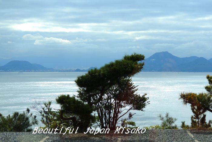 直島　地中美術館の窓際より･ﾟ☆､･：`☆･･ﾟ･ﾟ☆。。_c0067206_21020057.jpg