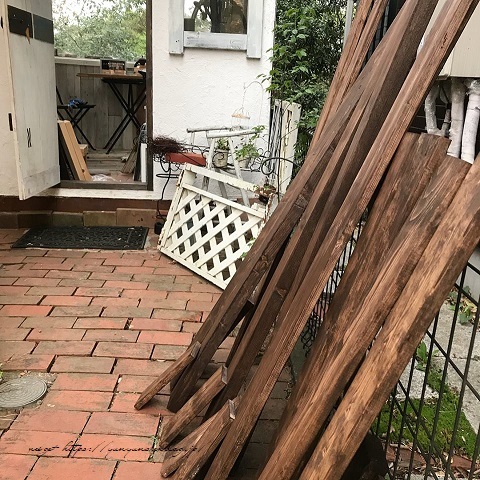 ホビーショーの什器づくり&【LIMIA】先日のNHK放送DIY小屋記事公開しました!_f0023333_08593718.jpg