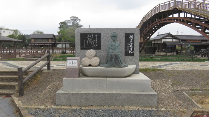 495 潮来花嫁さん 潮来市あやめ園 名曲歌碑めぐり 童謡唱歌等の歌碑をたずね歌の心や真意を探る 495 潮来花嫁さん 潮来市あやめ園 名曲歌碑めぐり 童謡唱歌等の歌碑をたずね歌の心や真意を探る