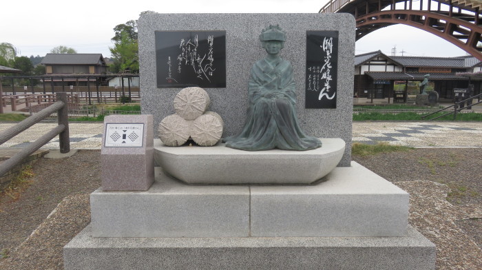 495 潮来花嫁さん 潮来市あやめ園 名曲歌碑めぐり 童謡唱歌等の歌碑をたずね歌の心や真意を探る 495 潮来花嫁さん 潮来市あやめ園 名曲歌碑めぐり 童謡唱歌等の歌碑をたずね歌の心や真意を探る