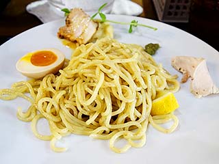 かみあり製麺@出雲 ★★☆(イカわたblack つけ麺・期間限定+追い飯)_f0080612_1994048.jpg