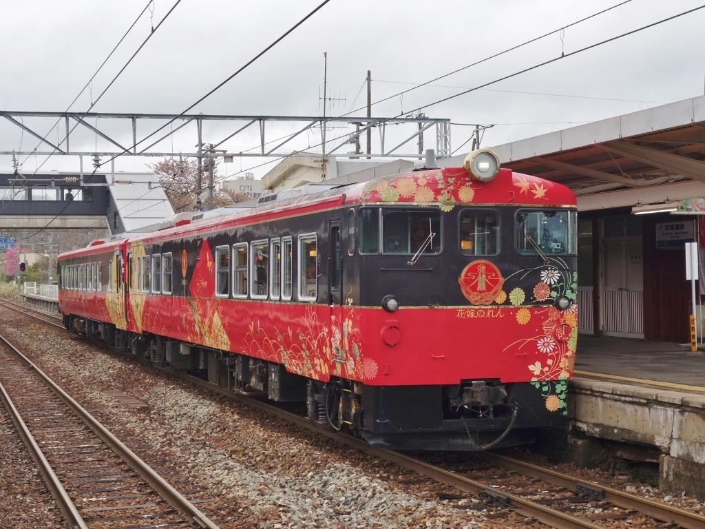 七尾線観光列車 花嫁のれん号_f0378154_10312303.jpg