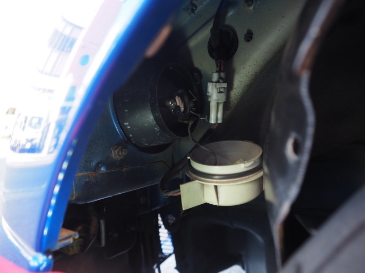 17 12 17 カプチーノ ヘッドライトバルブ交換 ジムニーとハイゼット ピカソ カプチーノ とスカルペル で旅に出よう 17 12 17 カプチーノ ヘッドライトバルブ交換 ジムニーとハイゼット ピカソ カプチーノ とスカルペル で旅に出よう