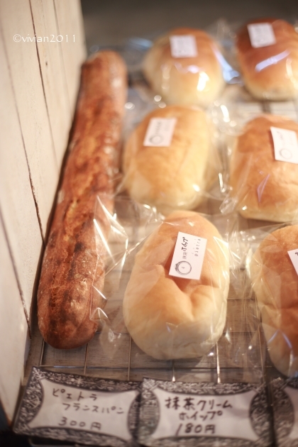 真岡 コッペパン専門店 pietra(ピエトラ) ~品揃え豊富な一番乗り~_e0227942_21394565.jpg
