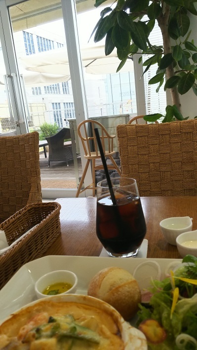 神戸から、港と山の近い開放的な神戸へおいでくださいませ&#128150;_a0098174_01225349.jpg