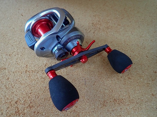 オフィスZPI リール ZPI TORQUE STAGE 右巻 レッド.(未使用品) ZPI トルクステージ TORQUE STAGE クラド レッド 【公式通販】