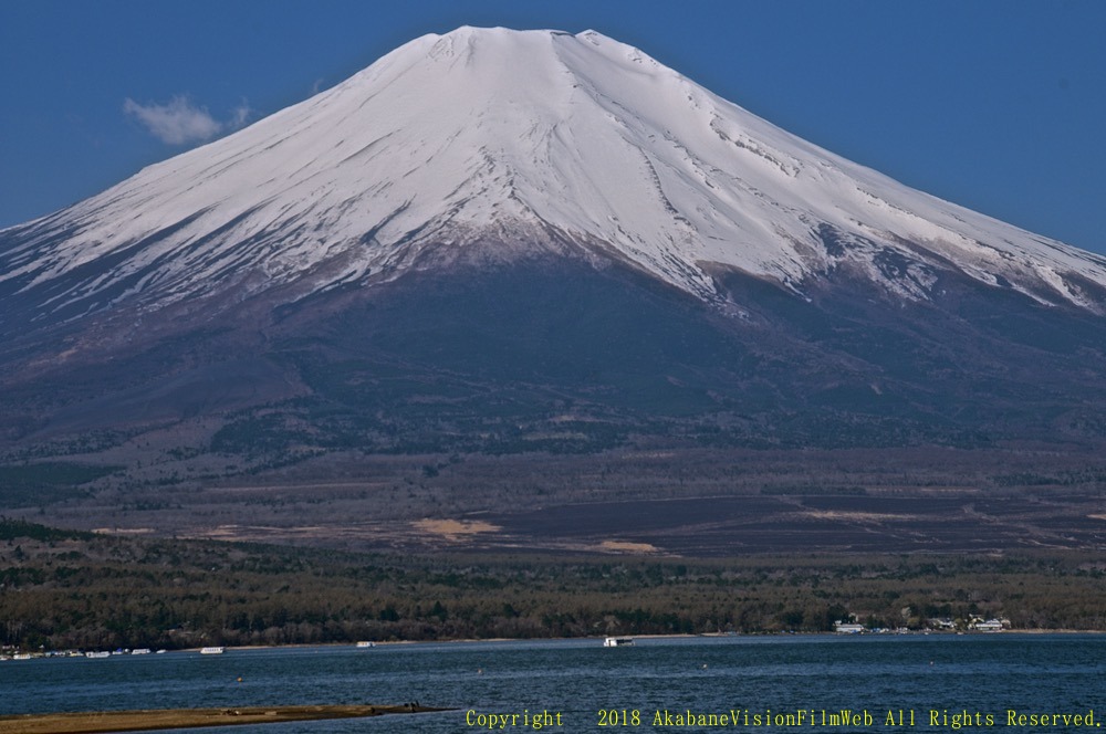 世界遺産富士山２０１８年4月の風景　山中湖の夕暮れ〜河口湖の桜_b0065730_19321567.jpg